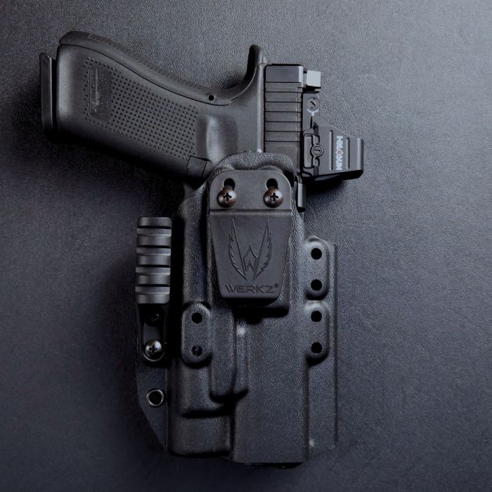 Werkz M6 IWB / AIWB Holster for Glock G17 (+More) with Streamlight TLR-1 HL-X / HP-X