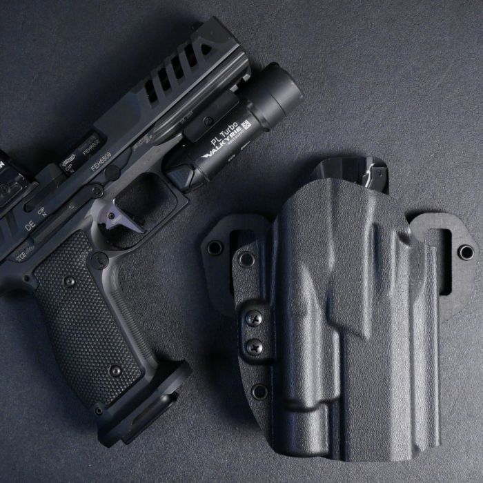 Werkz M7 Outlier OWB Holster for Most Modern Pistols (Thumb Rest