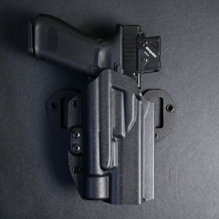 Werkz M7 OWB Holster for Glock G17 (+More) with Streamlight TLR-1