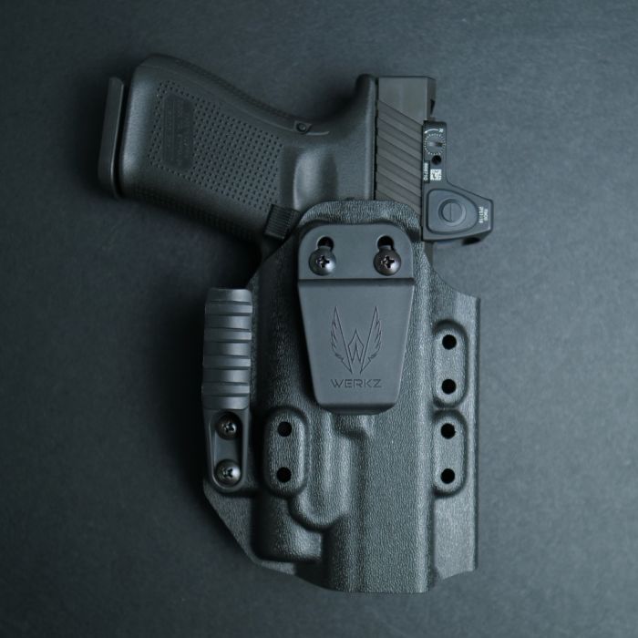 Werkz M6 IWB / AIWB Holster for Glock G17 (+More) with Sig Sauer FOXTROT2