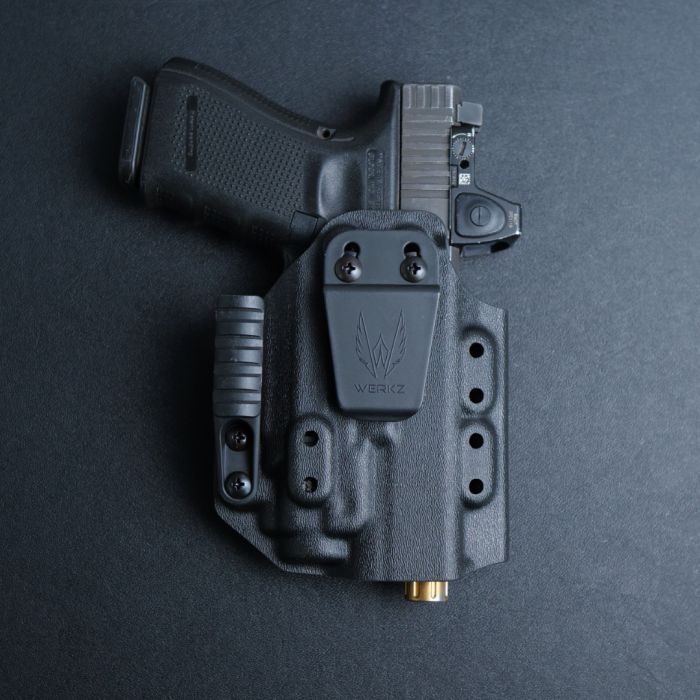 Werkz M6 IWB / AIWB Holster for Glock G19 (+More) with Streamlight TLR-8 / TLR-8A