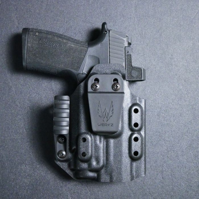 Werkz M6 IWB / AIWB Holster for Sig Sauer P365-xmacro with Streamlight TLR-8 / TLR-8A