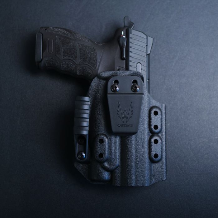 Werkz M6 IWB / AIWB Holster for H&K P30 with Sig Sauer FOXTROT2