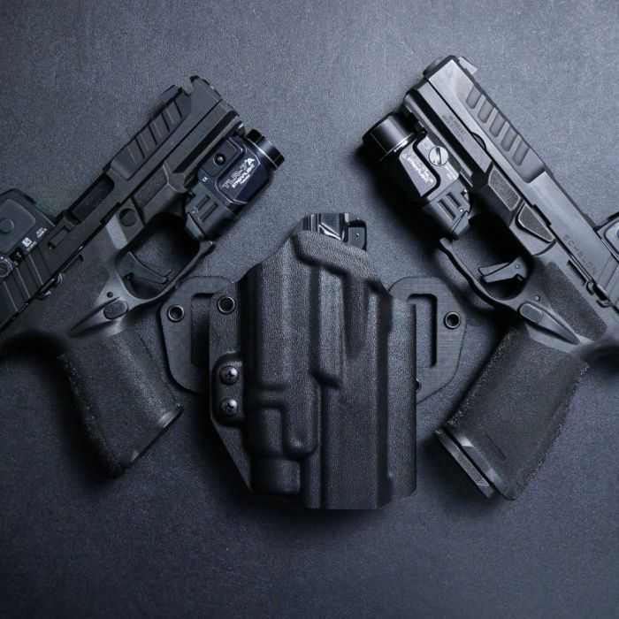 Werkz M7 OWB Holster for Springfield Echelon 4.5F with Streamlight