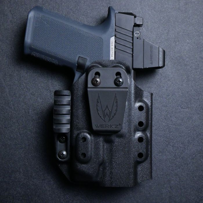 Werkz M6 IWB / AIWB Holster for Glock G19 (+More) with Olight PL X