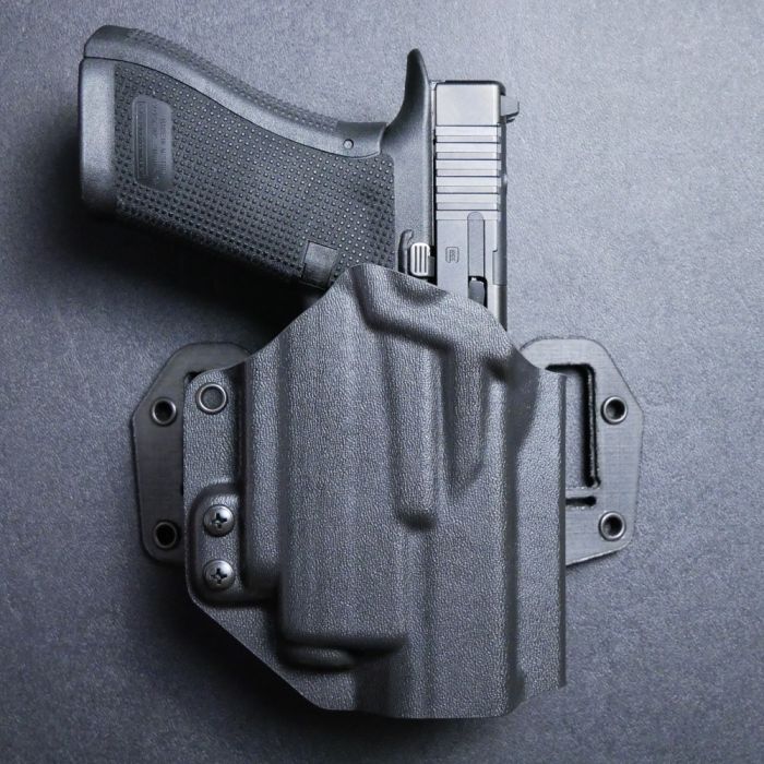 Werkz M7 OWB Holster for Glock G17 (+More) with Olight Baldr S or Mini