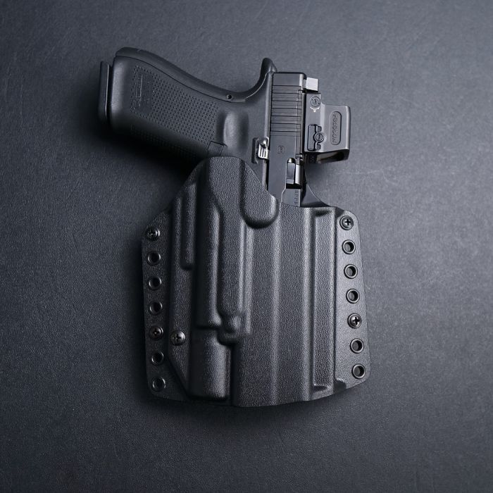 Werkz Origin Outlier Holster for  Most Modern Pistols with Surefire X300 / X300 Ultra / X300 Turbo, Right, Black