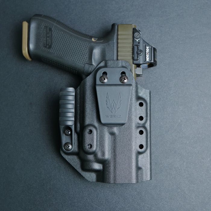 Werkz M6 IWB / AIWB Holster for Glock G17 (+More) with Streamlight TLR-7 / TLR-7A / TLR-7A Contour / TLR-7X, Right, Black