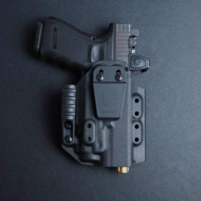 Werkz M6 IWB / AIWB Holster for Glock G19 (+More) with Streamlight TLR-8 / TLR-8A, Right, Black